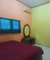 SPOT ON 93852 Fermansio Homestay 2