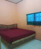 SPOT ON 93852 Fermansio Homestay 2