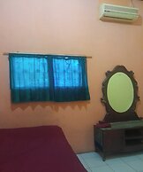 SPOT ON 93852 Fermansio Homestay 2