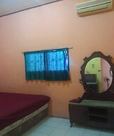 SPOT ON 93852 Fermansio Homestay 2