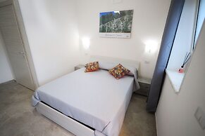 B&B REVOLUTION BED & BREAKFAST