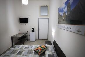 B&B REVOLUTION BED & BREAKFAST