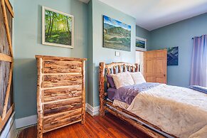 Luxe Virginia Historical Estate w/ Charcoal Grill!