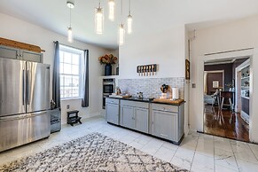 Luxe Virginia Historical Estate w/ Charcoal Grill!