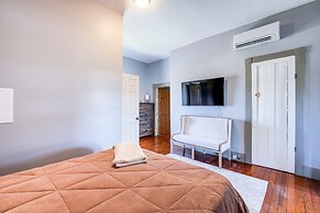 Luxe Virginia Historical Estate w/ Charcoal Grill!