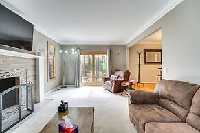 Sterling Heights Getaway w/ Fire Pit!