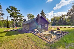 Hayward Retreat on the Chippewa Flowage w/ Dock!