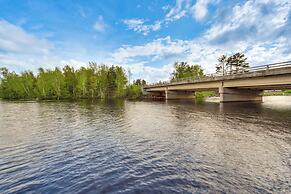 Hayward Retreat on the Chippewa Flowage w/ Dock!
