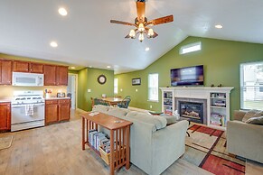 Angola Getaway: Walk to Lake Erie Beach Park!