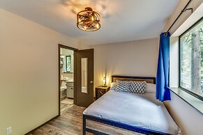 2 Mi to Mi-wuk Village: Cabin w/ Large Deck