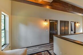 2 Mi to Mi-wuk Village: Cabin w/ Large Deck