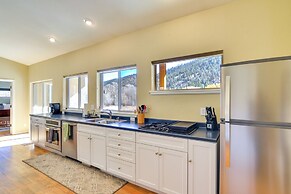 Close to Hot Springs: Chalk Creek Meadows Home!