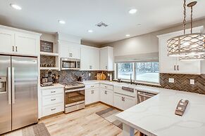 Spacious Arnold Cabin w/ Patio & Gas Grill!