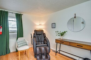 Jefferson City Bungalow: Hot Tub & Patio!