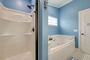 Angola Vacation Rental, Walk to Lake Erie Beach!