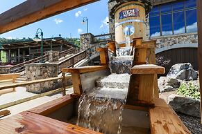 Swiss Mountain 1 Bedroom - Premier Unit with Patio by RedAwning - Save