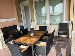 Charming 2 Story Retreat 2 Bedroom Home by RedAwning