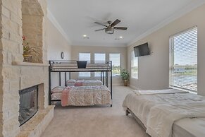 Charming 2 Story Retreat 2 Bedroom Home by RedAwning