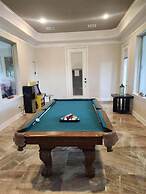 Charming 2 Story Retreat 2 Bedroom Home by RedAwning