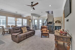 Charming 2 Story Retreat 2 Bedroom Home by RedAwning