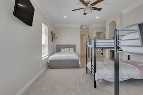 Charming 2 Story Retreat 2 Bedroom Home by RedAwning