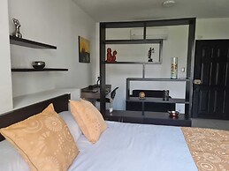 504 Moderno Aparta-Suite en Versalles Tipo Loft - Cali Tower Suites & 