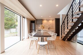 Hakone Ashinoko Lakeside Resort