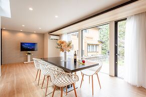 Hakone Ashinoko Lakeside Resort