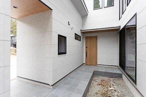 Hakone Ashinoko Lakeside Resort