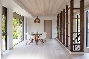 Hakone Ashinoko Lakeside Resort