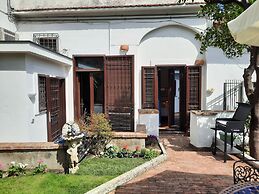 House Garden San Lorenzo