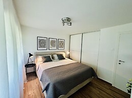 Impeccable 1-bed Apartment in Pula