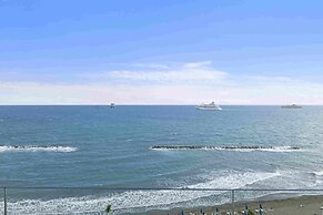 Phaedrus Living: Limassol Seaside Residences 01