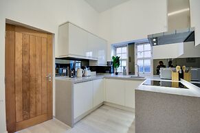 Lovely 1-bed Apartment in Wigan