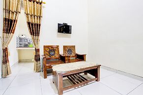 SPOT ON 93819 Homestay Shinta Syariah