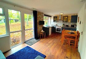 Painters Cottage, 2-bed Chalet nr St Ives & Hayle