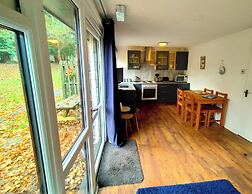 Painters Cottage, 2-bed Chalet nr St Ives & Hayle