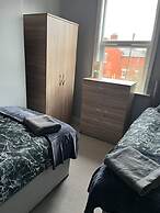 Lovely 2-bed House in Liverpool