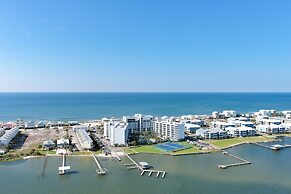 1br/1ba Sleeps 4 Near Beach w/ Breathtaking Ocean Views