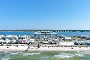 1br/1ba Sleeps 4 Near Beach w/ Breathtaking Ocean Views