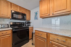 1br/1ba Sleeps 4 Near Beach w/ Breathtaking Ocean Views