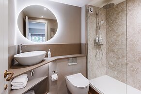 Coffee & Stays at Cartmel Square