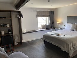 Coffee & Stays at Cartmel Square