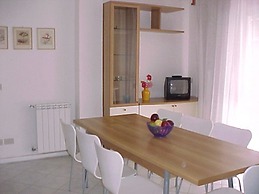 Wide Flat for 8 Guests in Lignano - Beahost