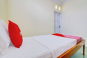 OYO 93859 Saffa 27 Guest House Syariah