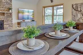 Pocono Paradise by Avantstay Lakeside Retreat, Hot Tub, Game Room, Nea