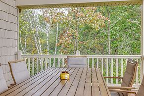 Pocono Paradise by Avantstay Lakeside Retreat, Hot Tub, Game Room, Nea