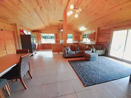 Pinard's Mountain Resort - Cottage 10