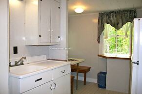 Hinckleys Dreamwood Cottages