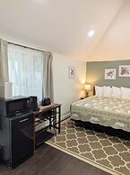 Hinckleys Dreamwood Cottages